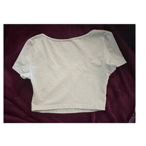 NWT LIGHT GREEN SOFT CROP TOP!